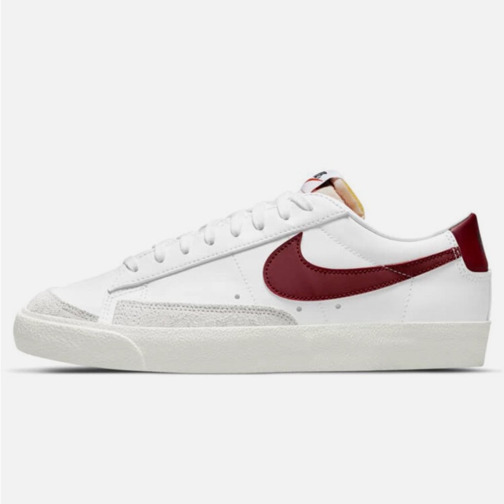 Nike Blazer Low ‘77, White and Red (Maroon) Leather Shoe, Good Condition, Size 7